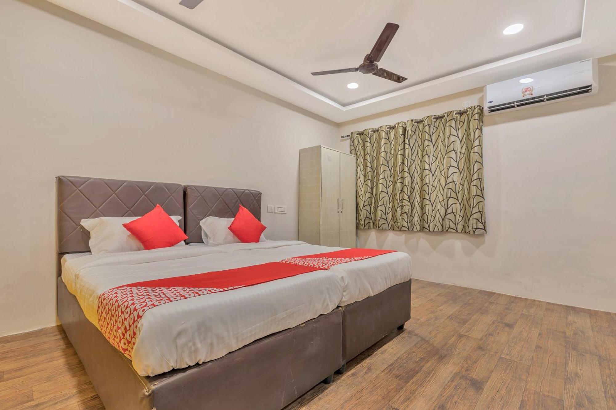 Hotel O Ankitha Grand Kondapur  Exterior photo